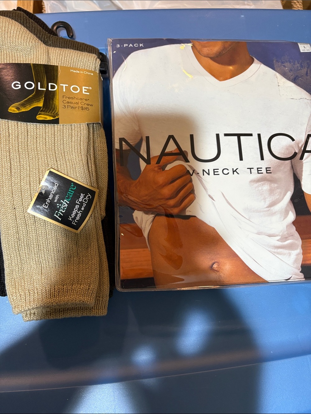 Nautica Men's White V-Neck Tee Pack - White large 42-44